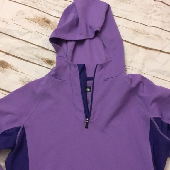 REI Quarter Zip Top - Picture 7 of 7